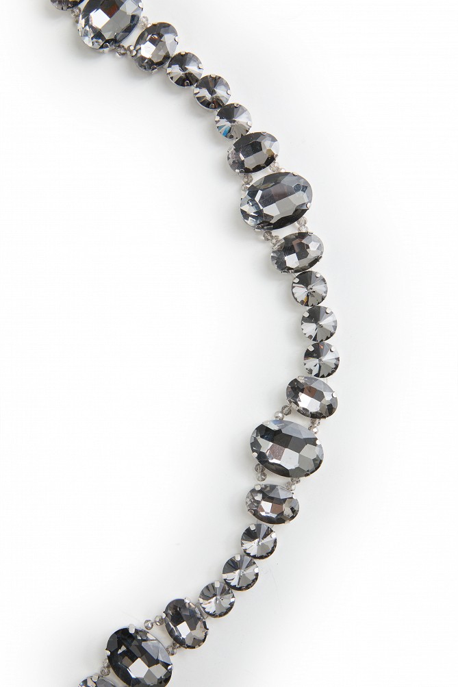 Belt with a thin metal chain
