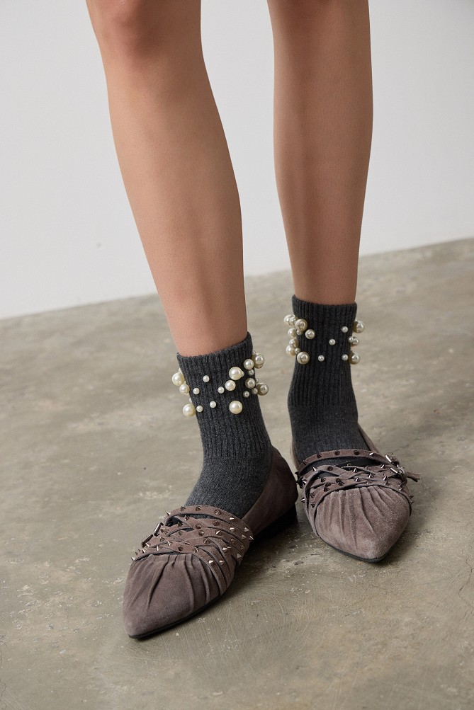 Suede ballet flats with studs