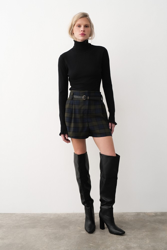Over the knee μπότες με τετράγωνη μύτη