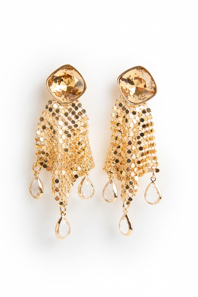 Drop earrings with metal mesh and crystal drops