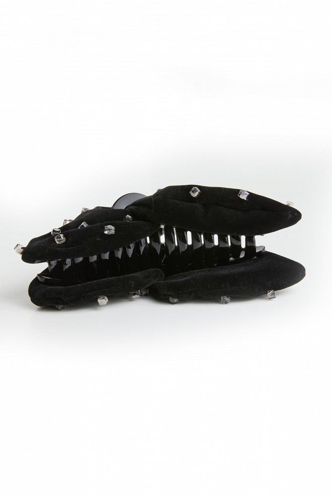 Velvet hair claw with beads