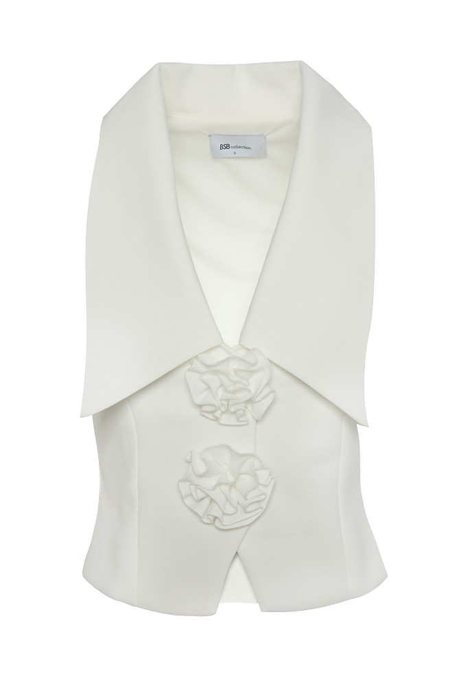 Sleeveless blouse with lapel collar and flowers