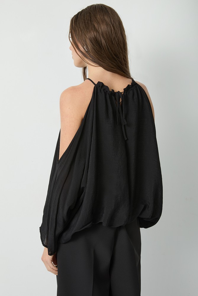 Off-shoulder balloon blouse with gathers