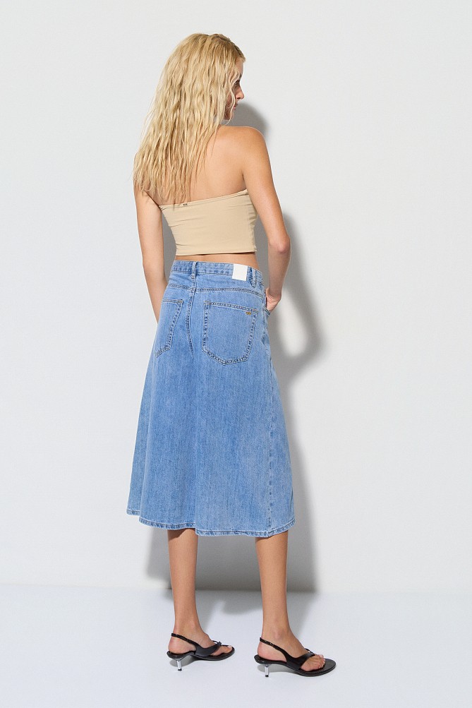 Strapless basic crop top