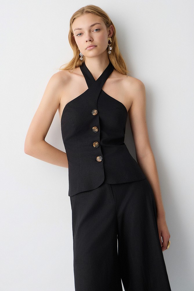 Sleeveless halter-neck blouse