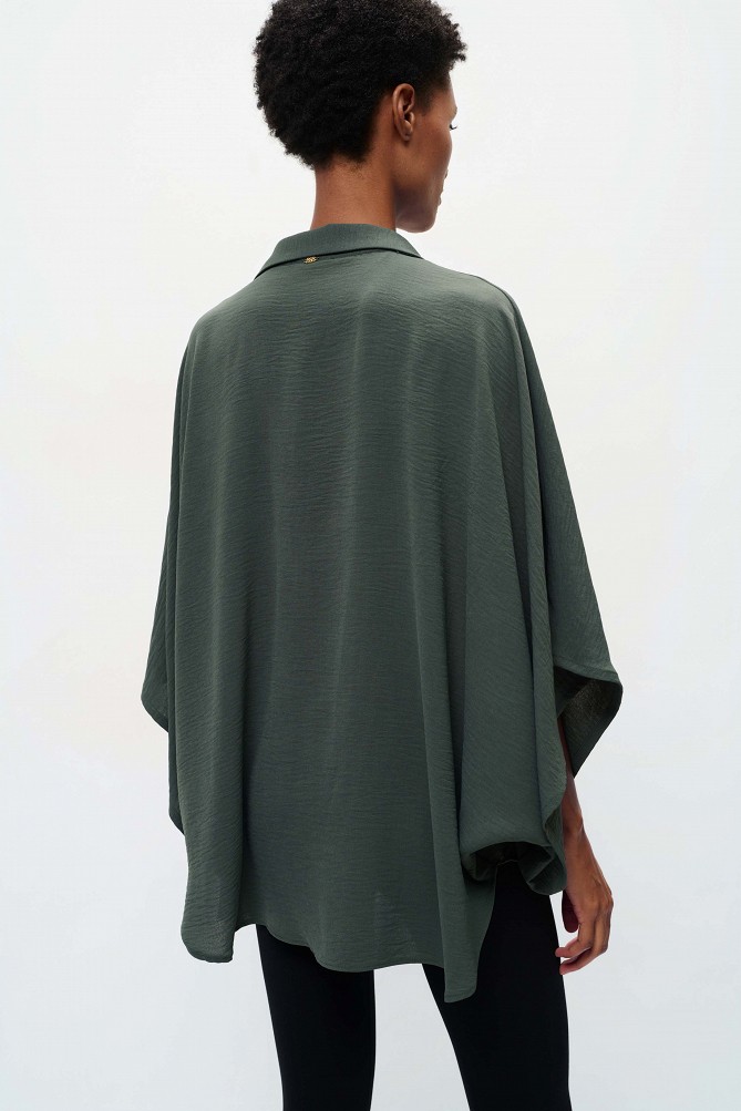 Oversized blouse with 3/4 sleeves