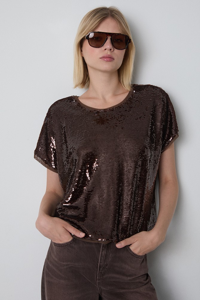 Sequin blouse with short sleeves