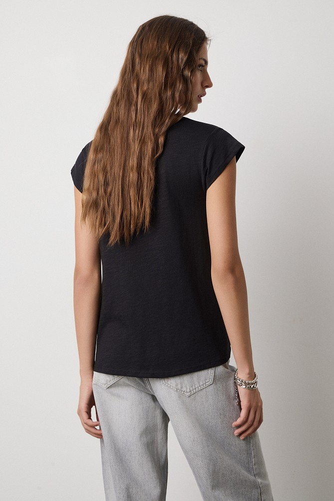 V-neck T-shirt with a printed design