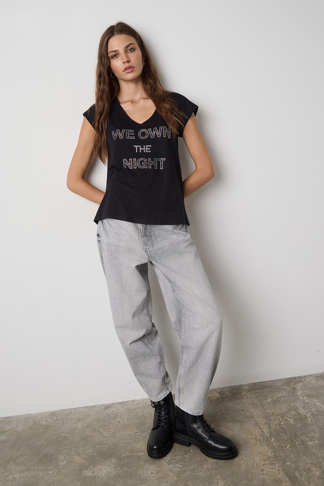 V-neck T-shirt with a printed design