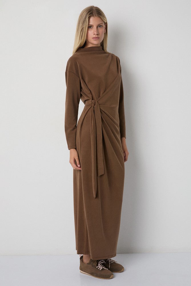 Ruched maxi dress with a tie detail