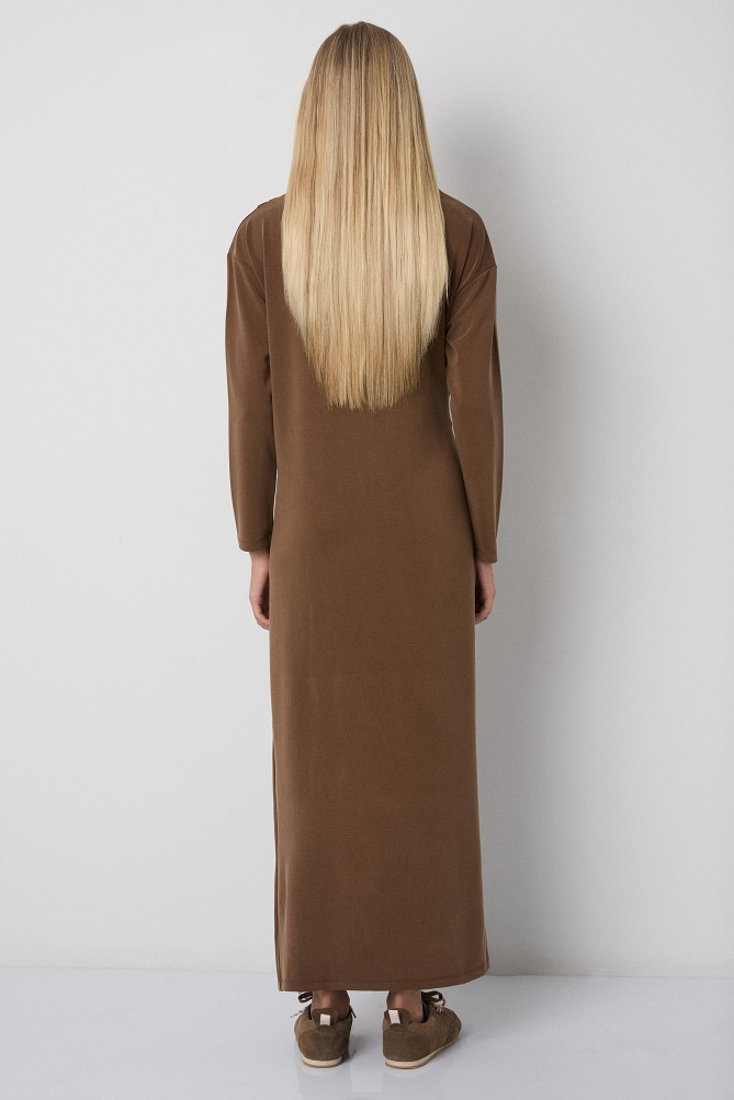 Ruched maxi dress with a tie detail