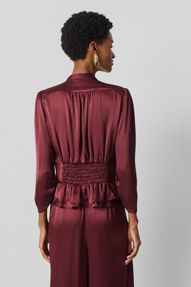 Satin blouse with ruffle detail and crinkle texture - Gold label