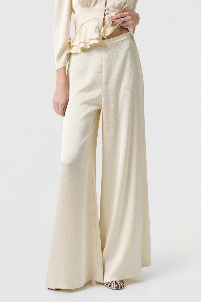Satin trousers with a crinkle effect - Gold label