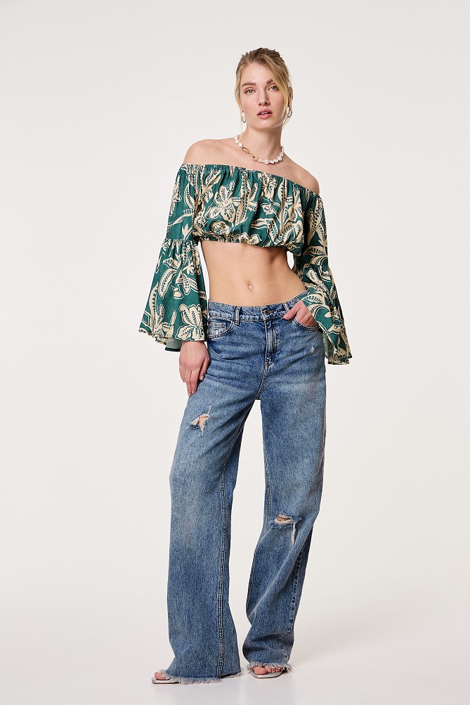 Crop top with flared sleeves
