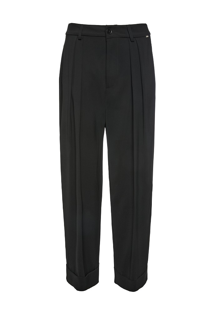 Παντελόνι με γυρισμένο στρίφωμα