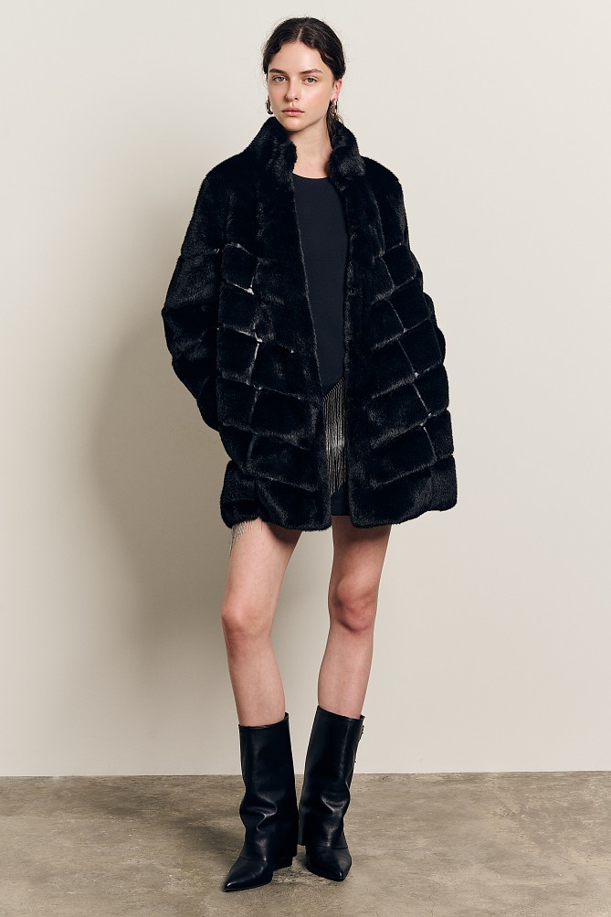 Longline faux fur with collar