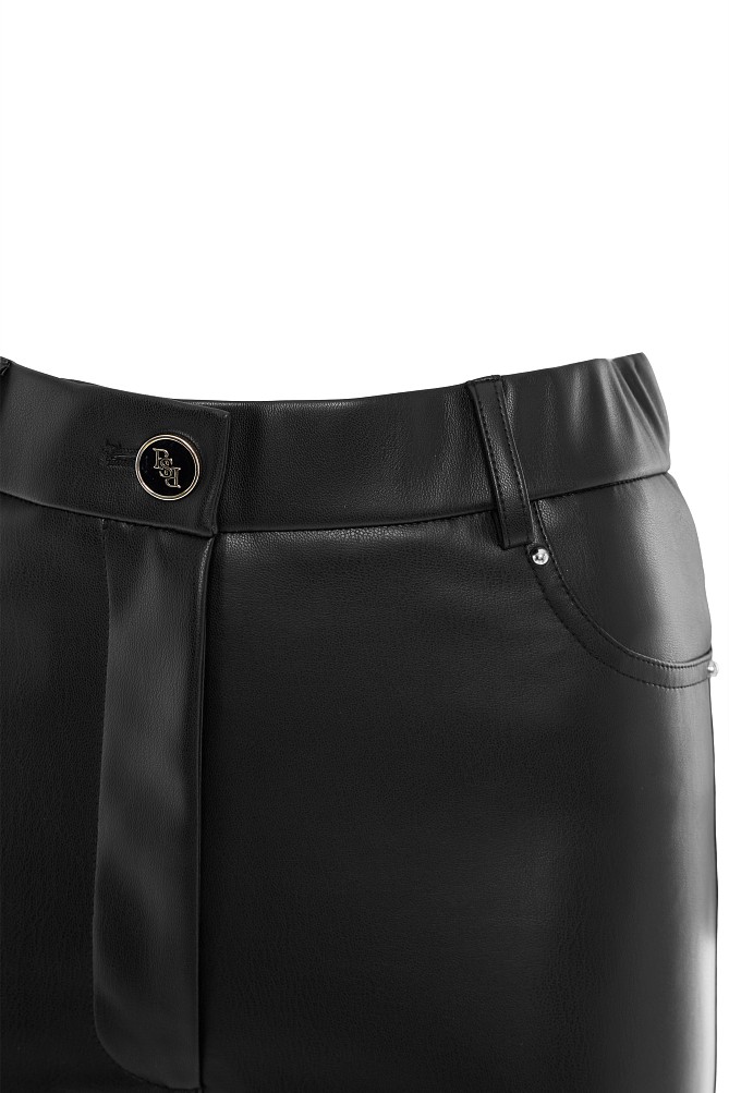 Leather look leggings with button