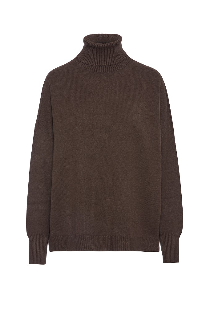 Oversized sweater with turtleneck