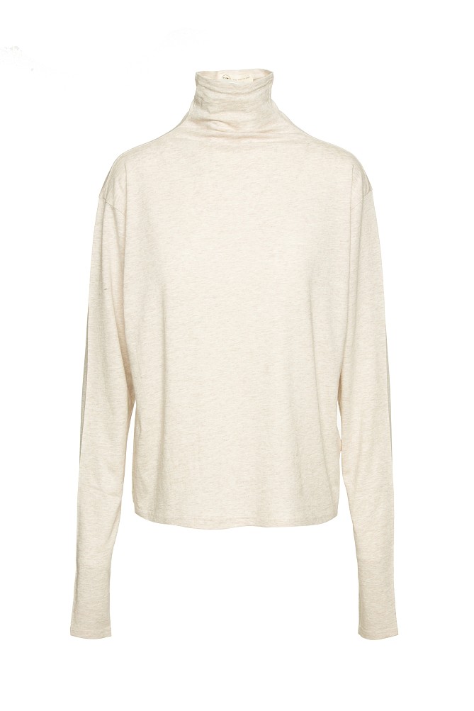 Long sleeves turtleneck blouse