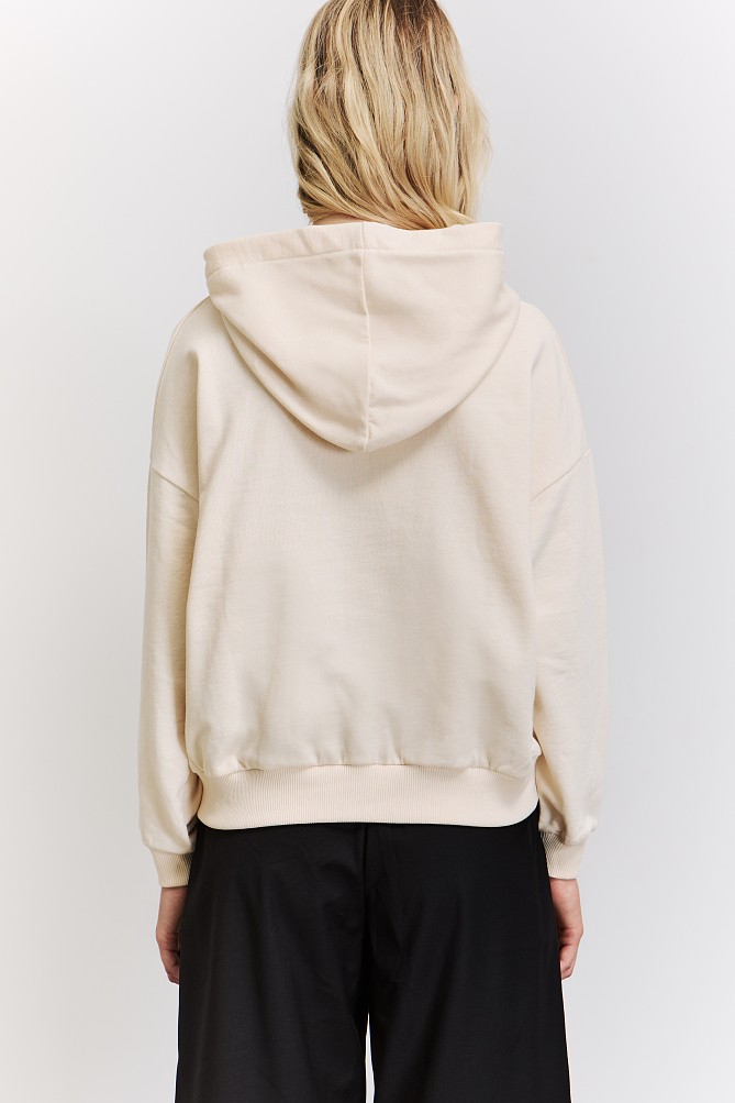 Φούτερ με ανάγλυφο τύπωμα