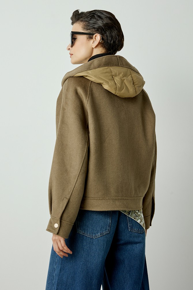 Μπουφάν με συνδυασμό υφασμάτων