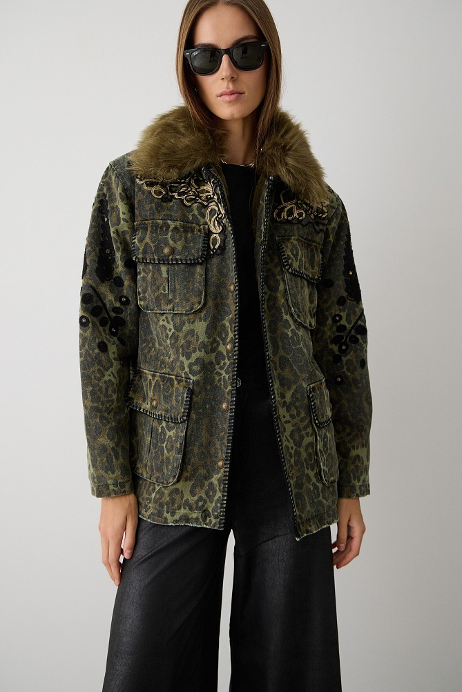 Denim embroidered jacket