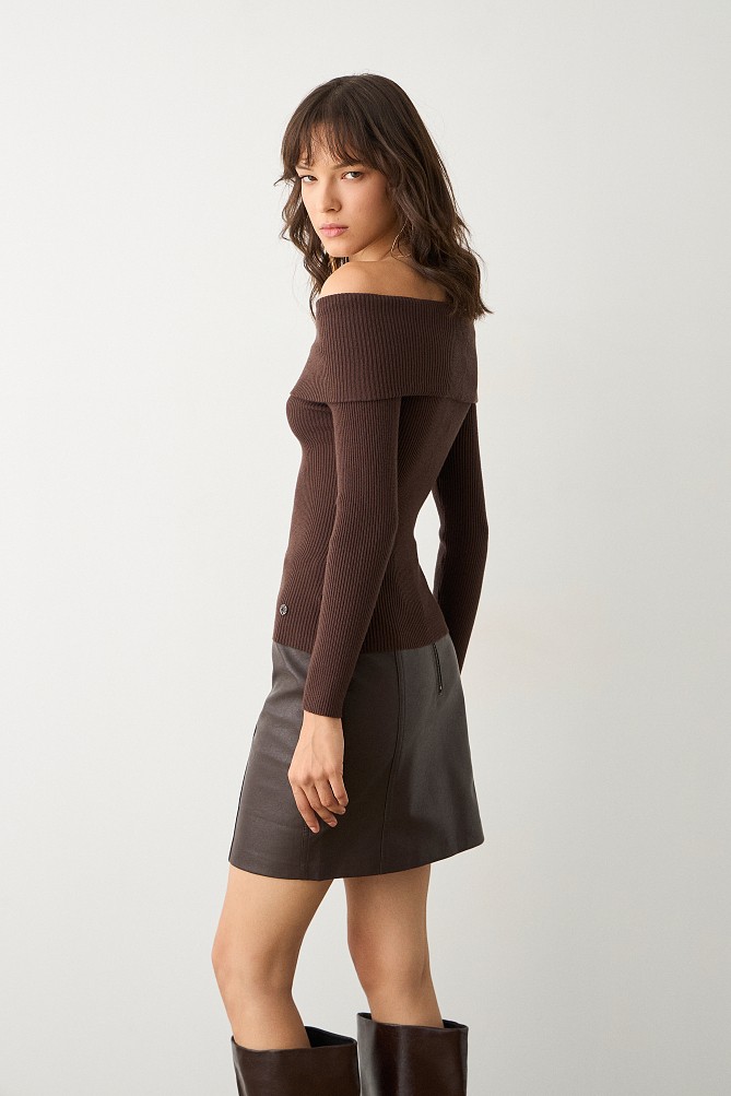 Rib sweater with off-shoulders