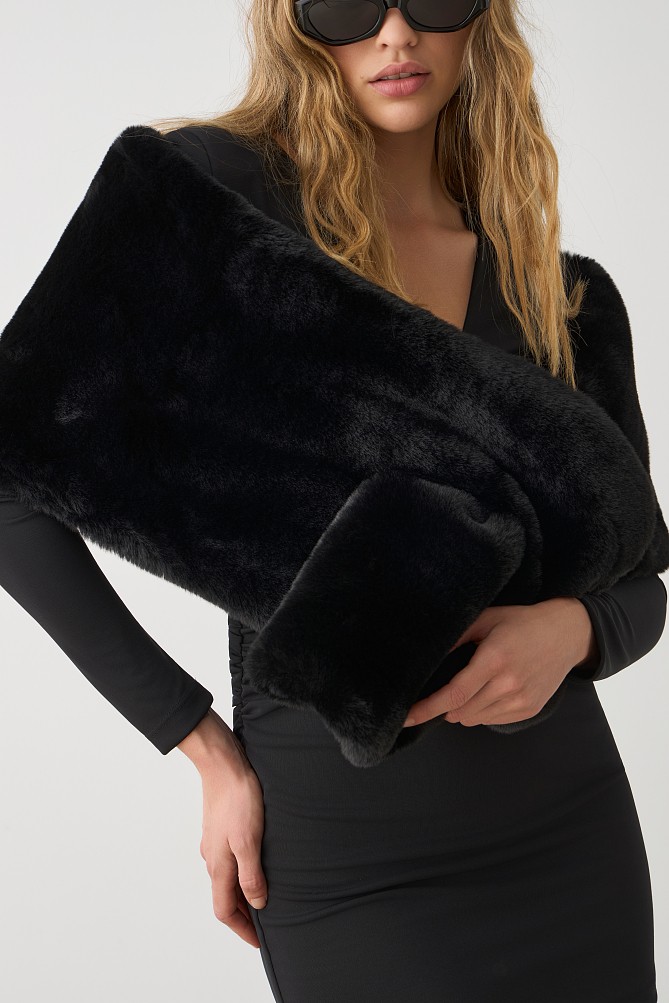 Faux fur scarf