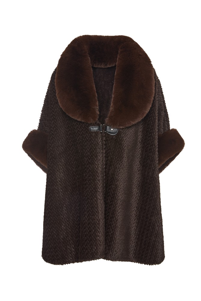 Cape with faux fur
