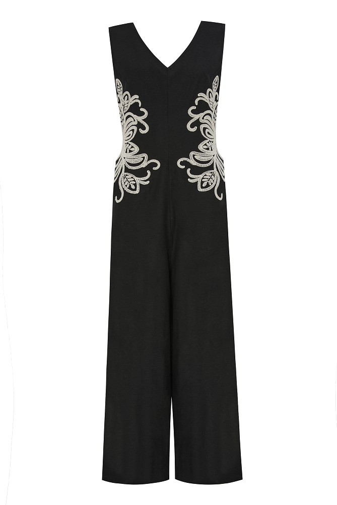 Jumpsuit with embroidered details,