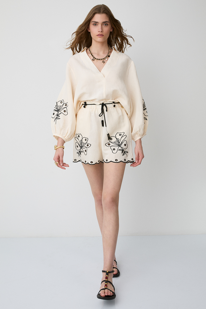 Blouse with embroidered details