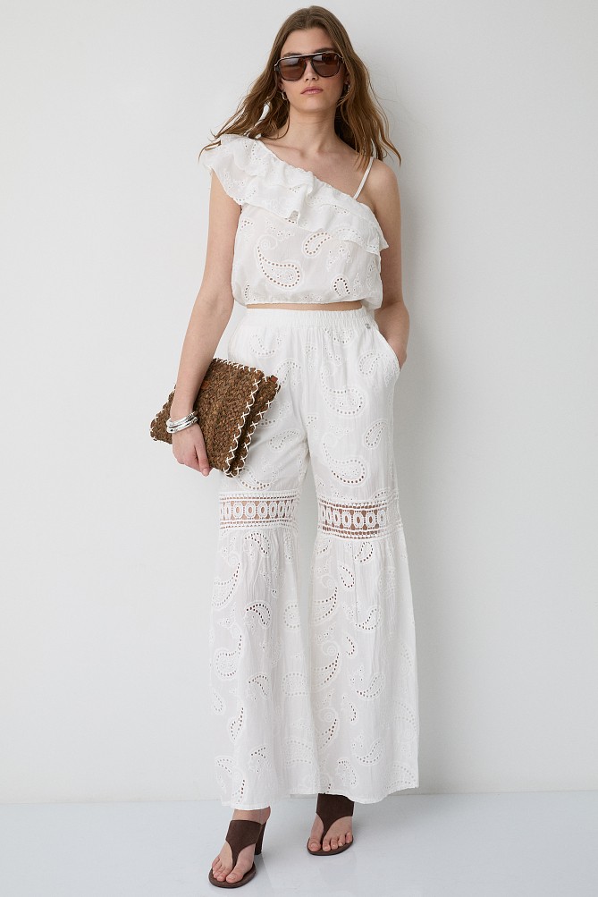 Broderie crop top with one shoulder and ruffles