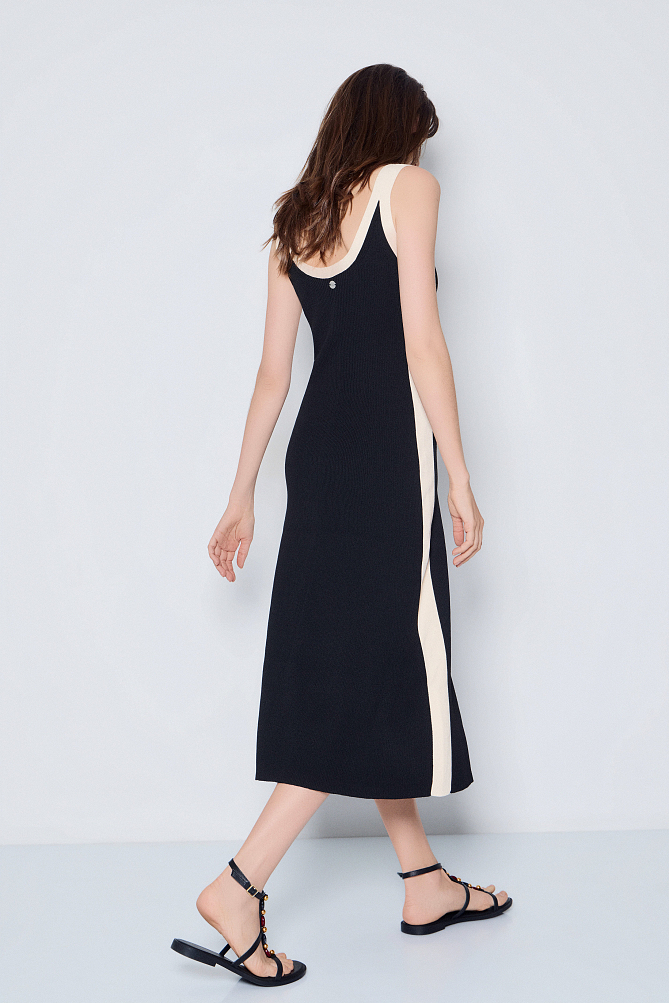 Midi knitted dress