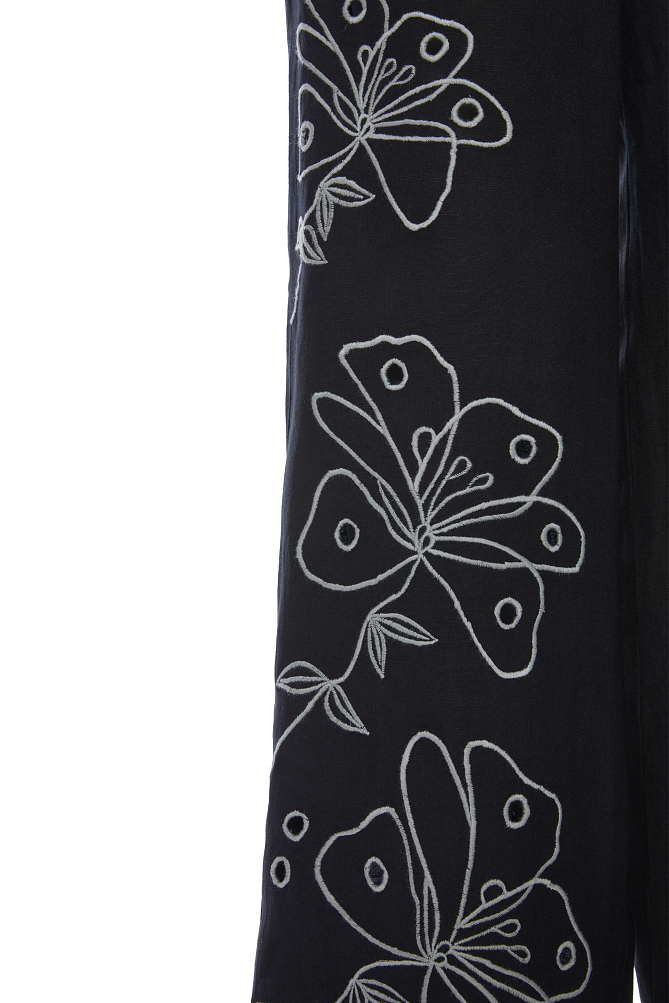 Wide-leg pants with embroidered details