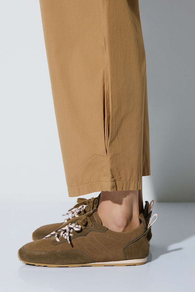 High-waisted poplin trousers