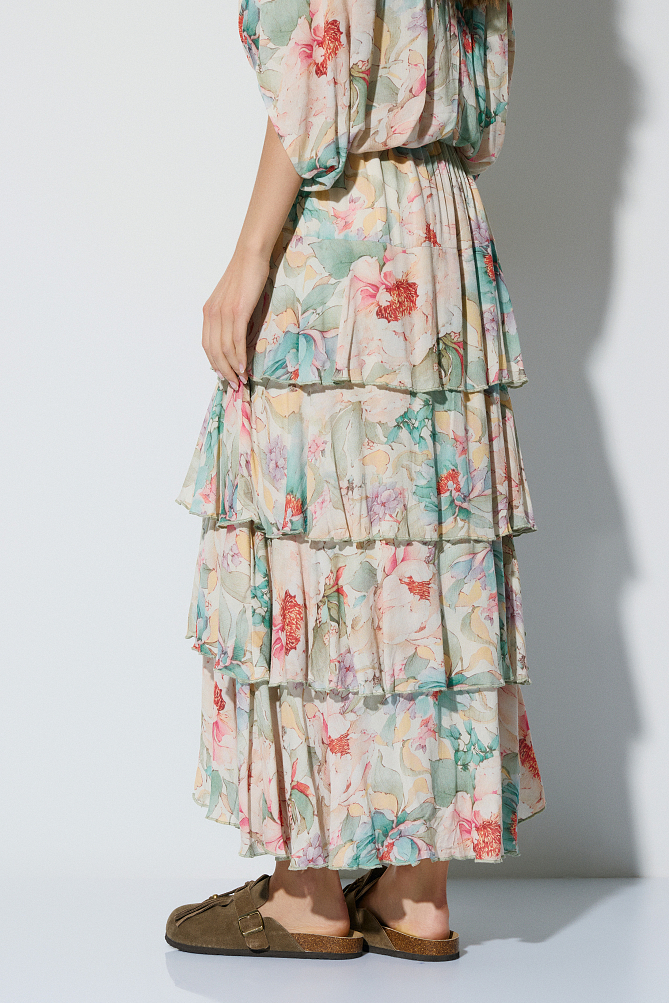 Floral midi skirt with ruffles