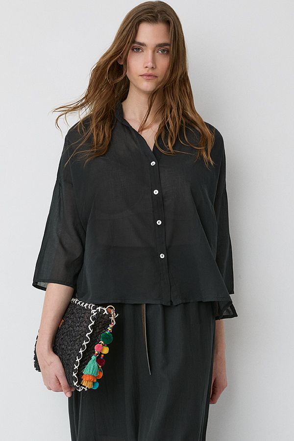 Shirt with 3/4 sleeves,