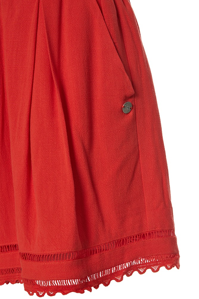 High-waisted shorts with cut-work details