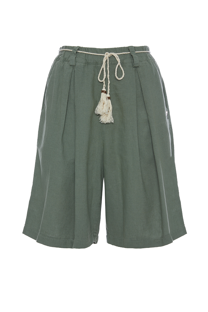 High-waisted linen-look shorts