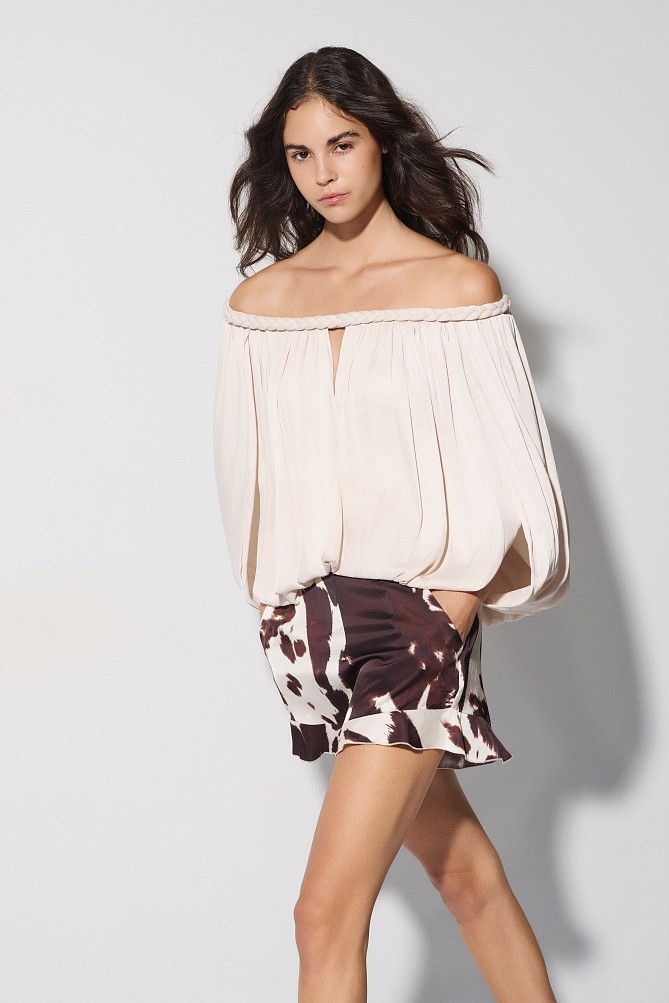 Cow print shorts with ruffles