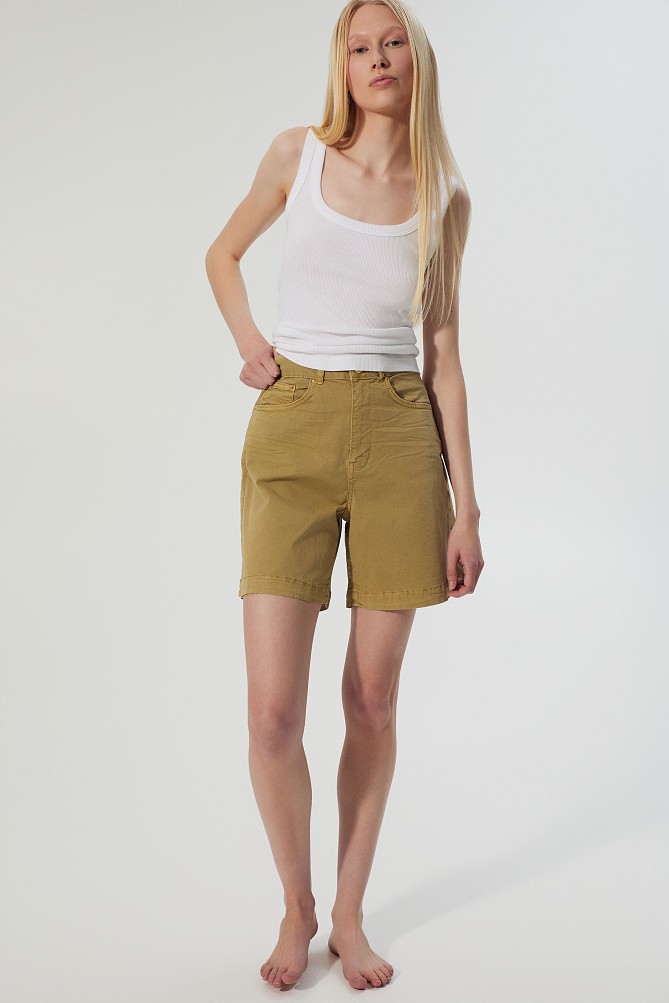 Bermudas - Leah