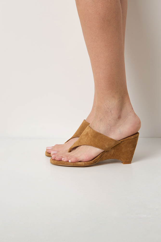 Suede platform with heeled sandal