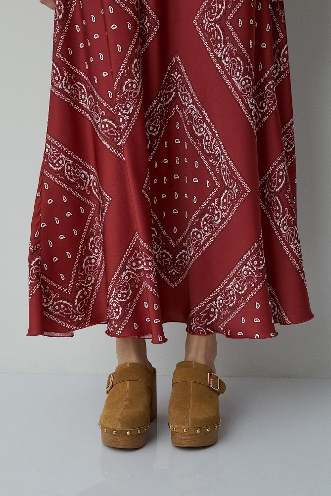 Suede σαμπό με τακούνι
