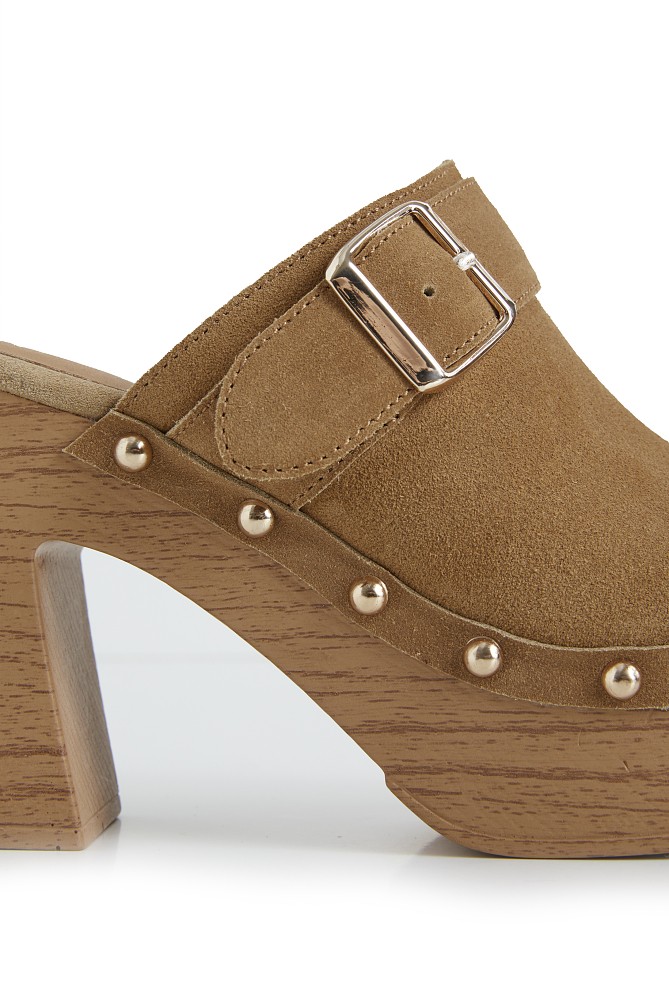Suede σαμπό με τακούνι