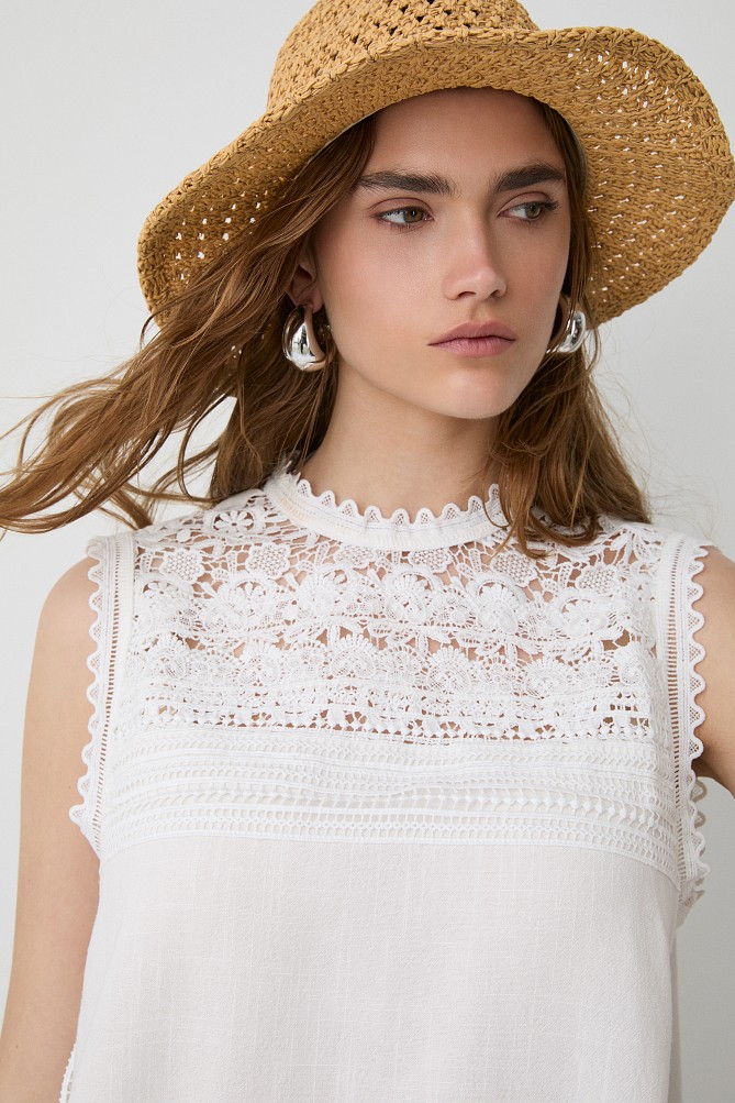 Straw hat