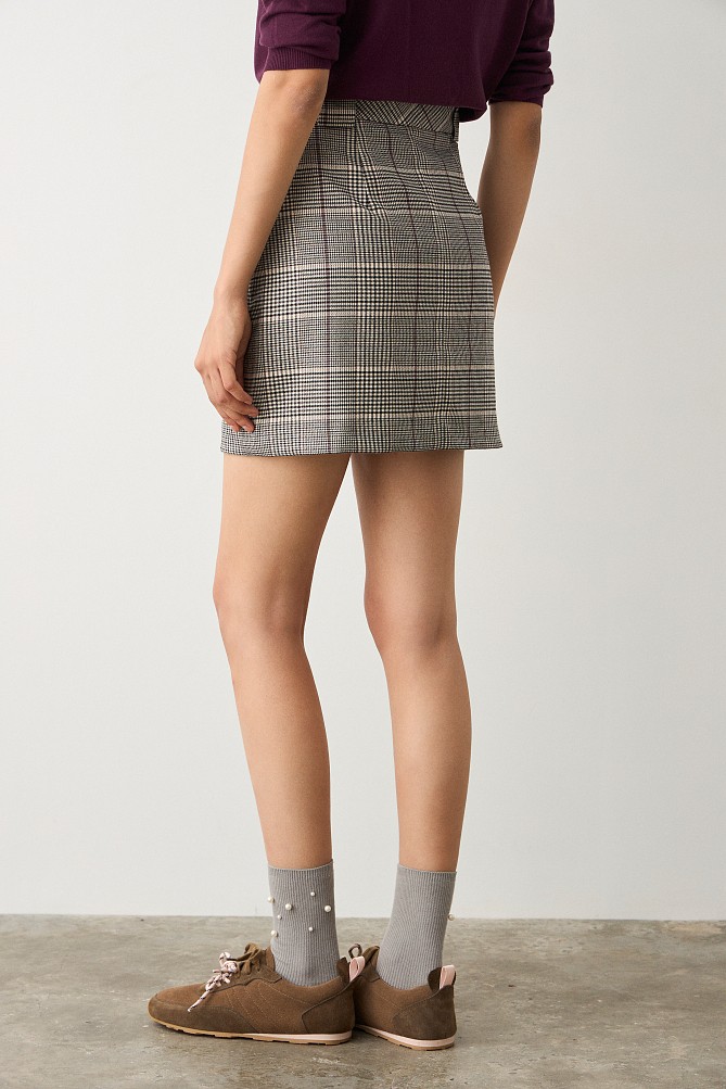 Checkered mini skirt
