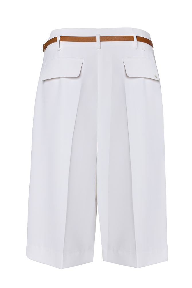 Bermudas de crepé con pliegues
