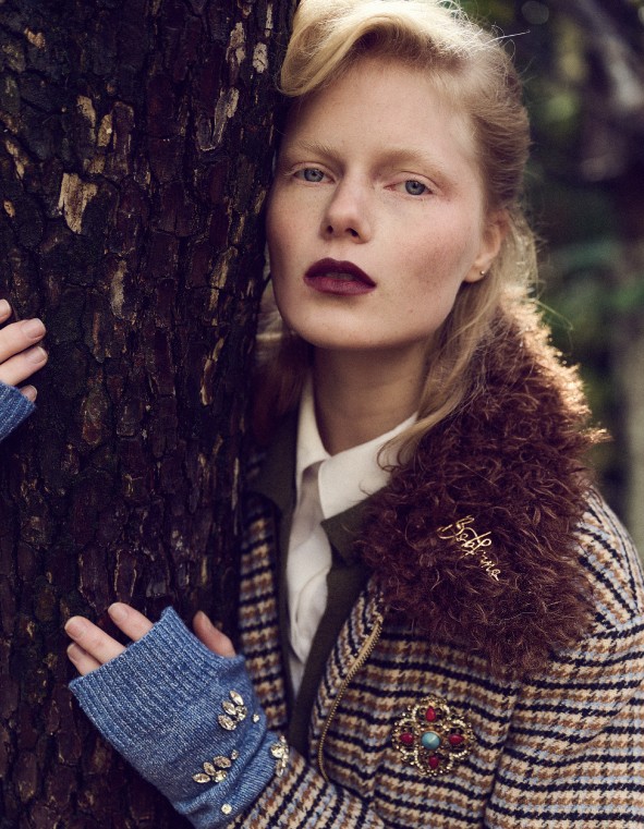 The Jeweled Details of the Season
