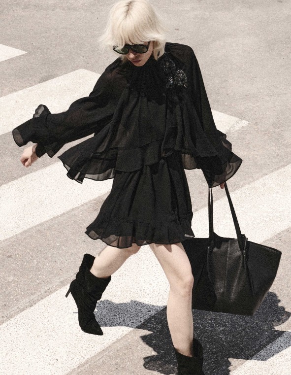 Timeless Black