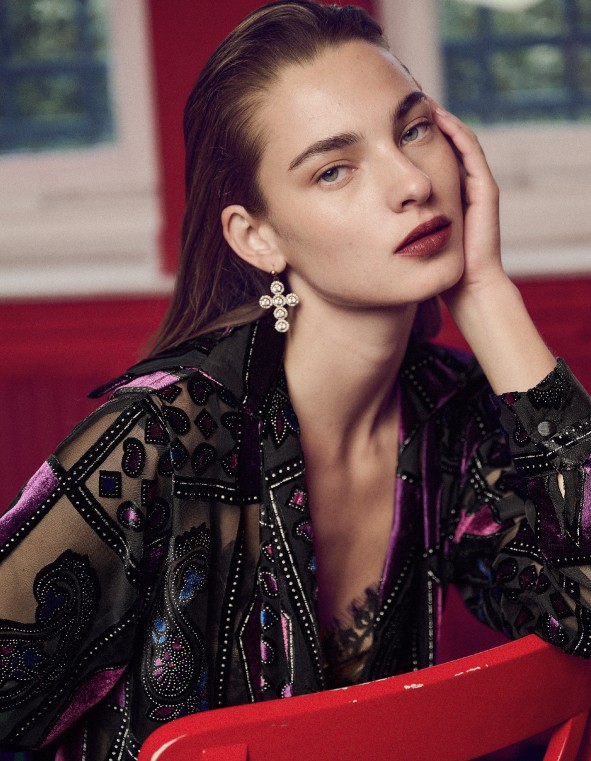 The Jeweled Cross Accents